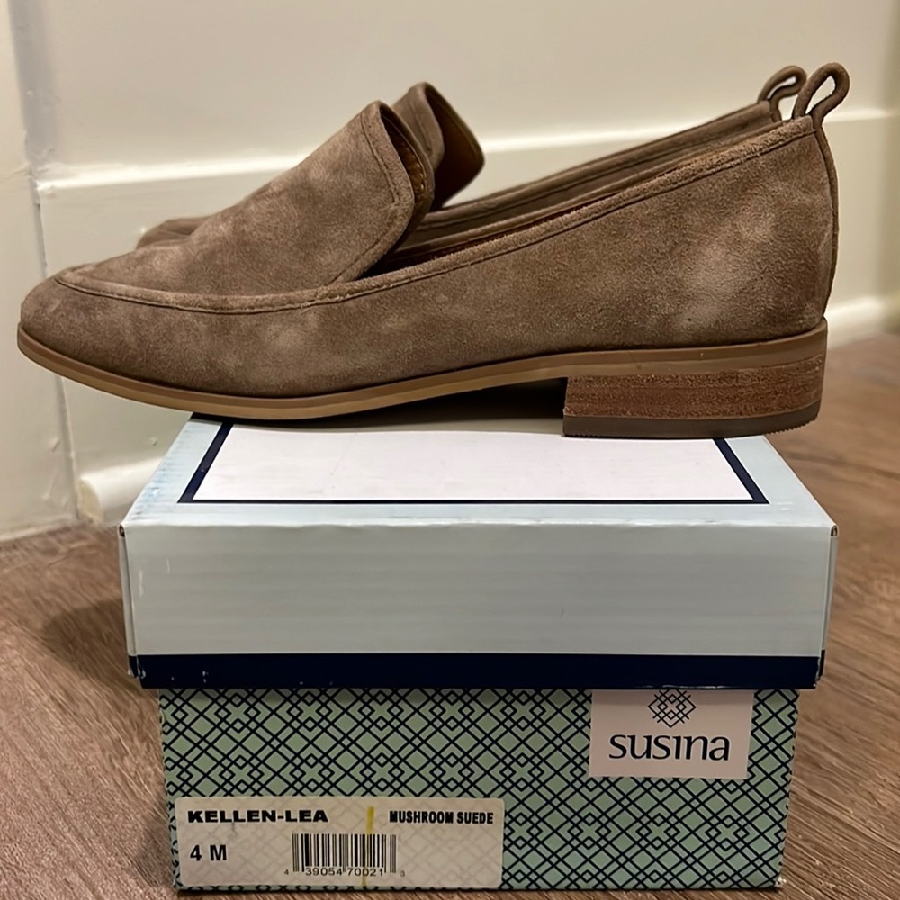 Tan loafers size 4